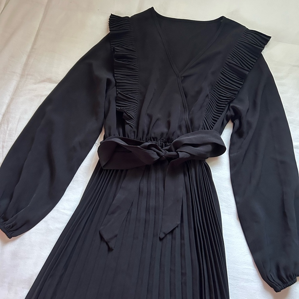 black maxi pleated dress